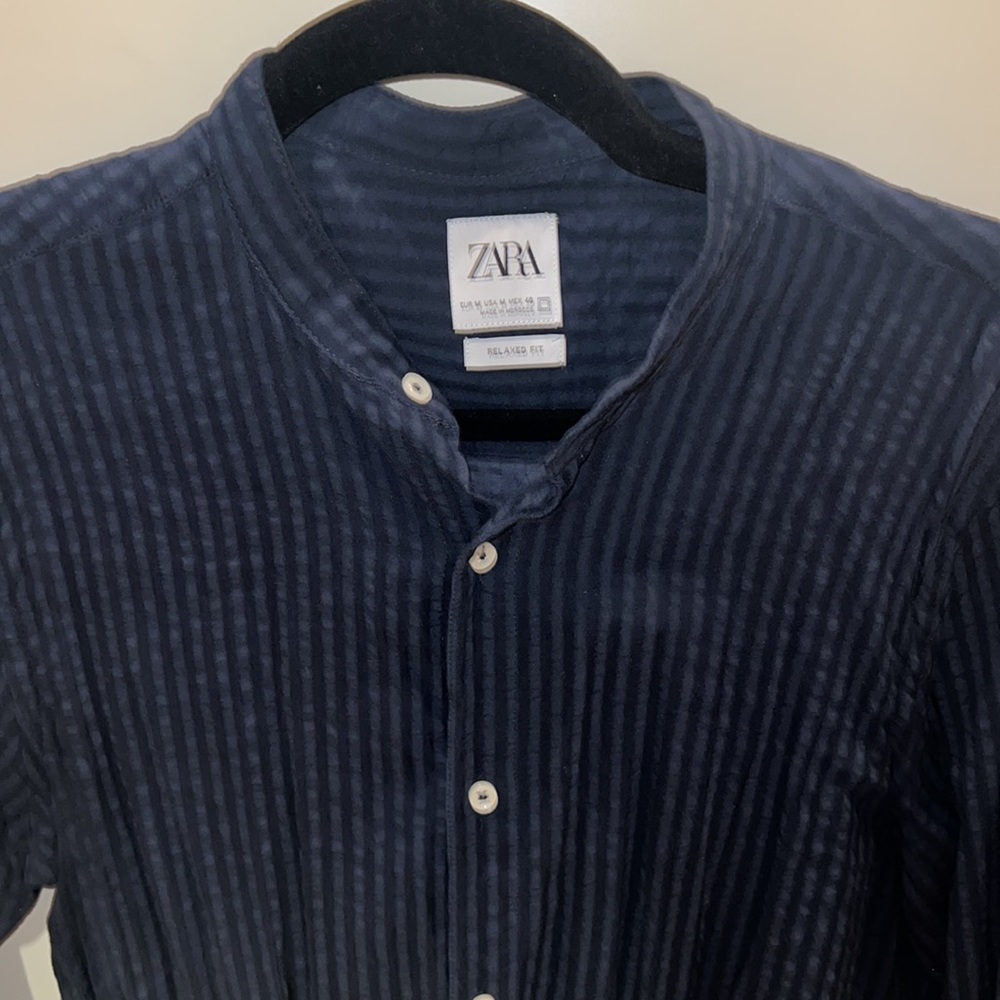 SET OF TWO. Men’s button down shirts